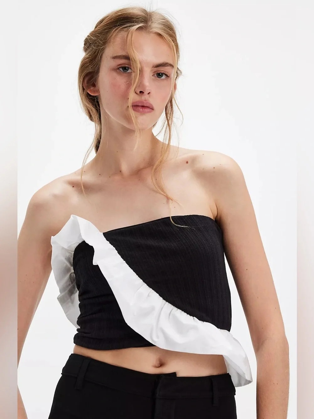 Free People Jagger Knit Tube Ruffle Black And White Crop Top Sz Medium NWT